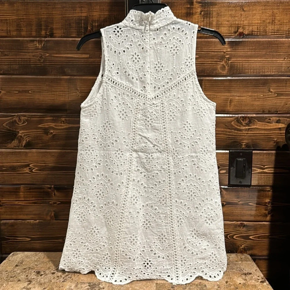 Lioness Tunic - Picture 6 of 12